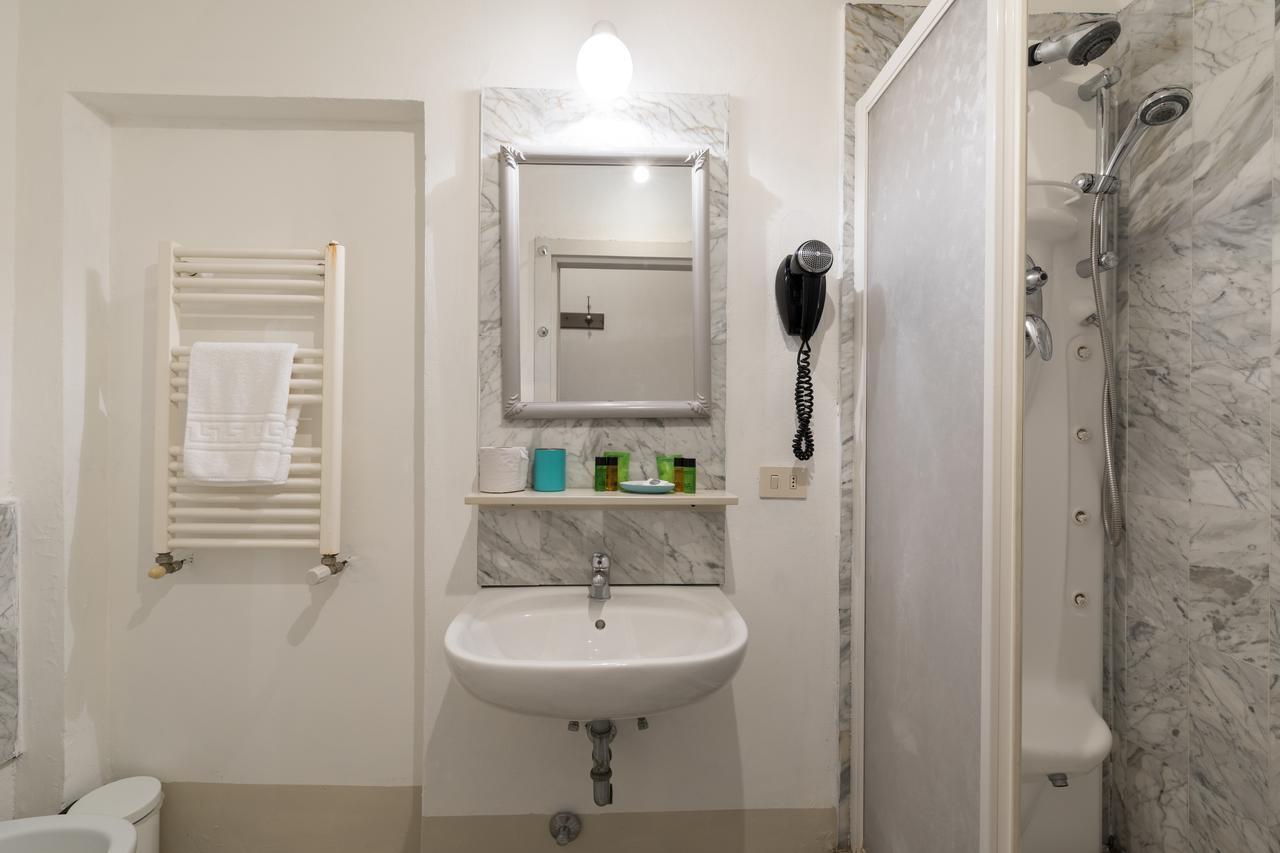 F7 - Santa Croce One Bedroom Flat For 2 Or 3 Guests Florence Exterior photo