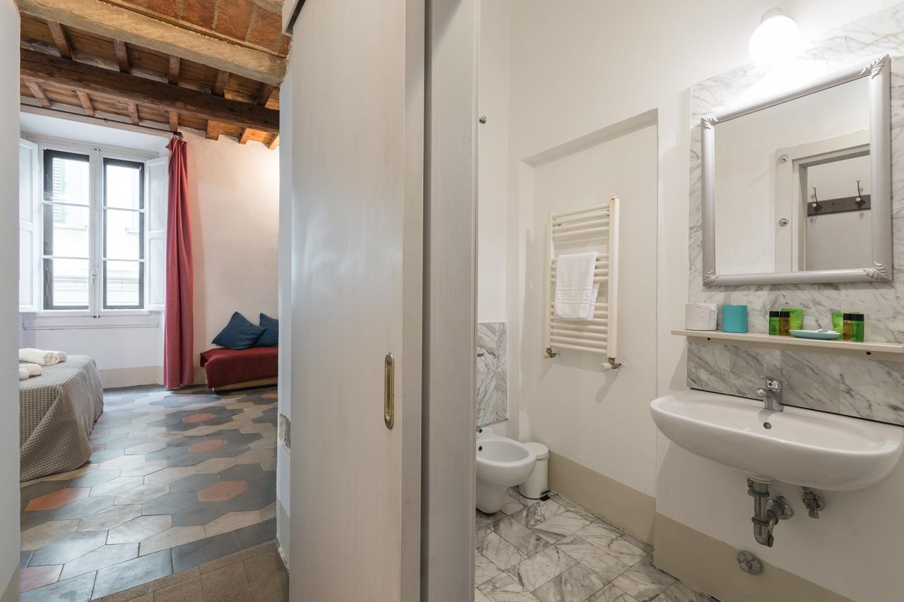 F7 - Santa Croce One Bedroom Flat For 2 Or 3 Guests Florence Exterior photo